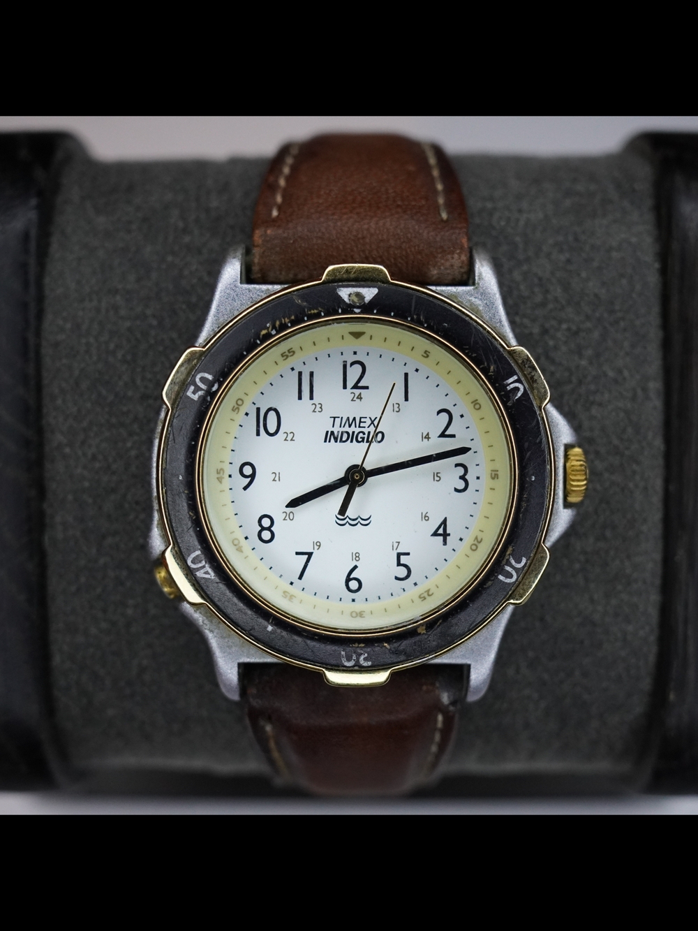 Vintage Timex Indiglo Water Resistant Rotating Bezel Quartz Men's Watch 1980s